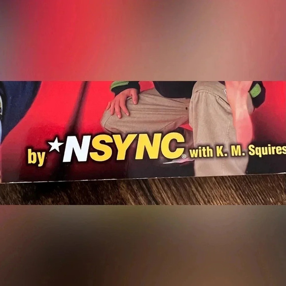 *NSYNC | The Official Book​ - Picture 2 of 9